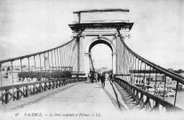 Valence.- Le pont suspendu sur le Rhône (1830-1907).