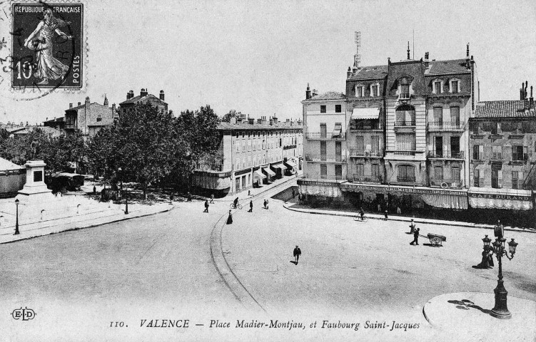 L'actuelle place Leclerc.