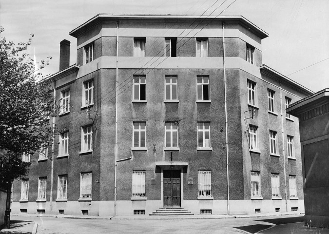 Valence.- L'internat du collège d'enseignement technique, rue Amblard.