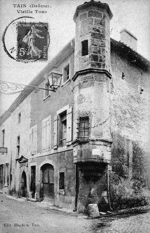 Tain-l'Hermitage.- Grenier à sel (XVe s.).