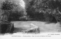 La grotte de Rochecourbière où allait se recueillir Madame de Sévigné.