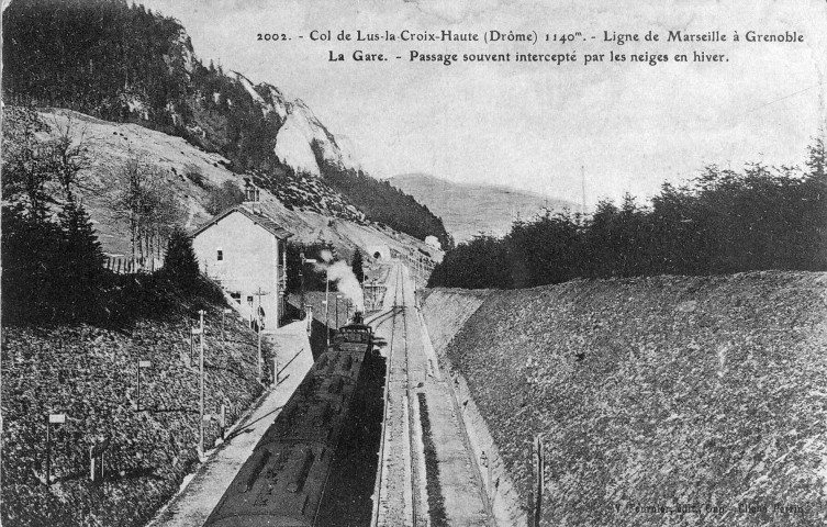 Lus-la-Croix-Haute.- Train faisant la ligne Marseille Grenoble.