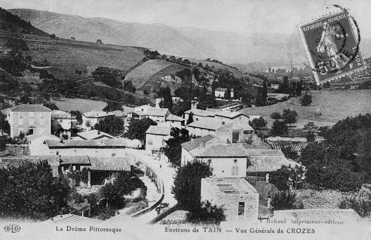 Crozes-Hermitage.- Vue du village