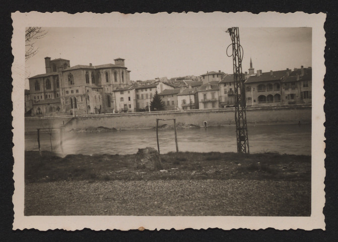 Collégiale Saint-Barnard à Romans-sur-Isère.