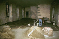 Romans-sur-Isère.- Pose de la première pierre de la galerie des métiers au Musée de la Chaussure par le Préfet A. Roche en novembre 1976.