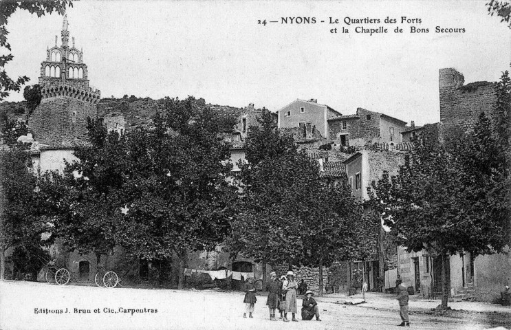 Le quartier des Forts et la tour Randonne.