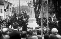 Inauguration du monument aux morts, discours du maire Louis Coupier.