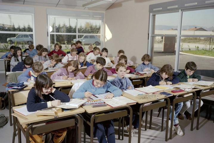 Montélimar.- Classe de l'école élémentaire les Champs, rue Hippolyte Chauchard.