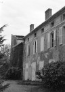 Allex. - Façade nord sur jardin du château de l'Isle.