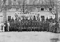 Valence. - Soldats de la 4e batterie.