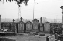 Beaumont-lès-Valence. - L'ancien cimetière.