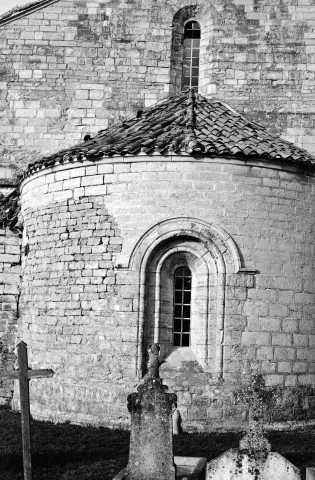 Lachau.- Le chevet de la chapelle Notre-Dame-de-Calma, avant restauration.