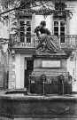 Grignan.- Statue de Madame de Sévigné.