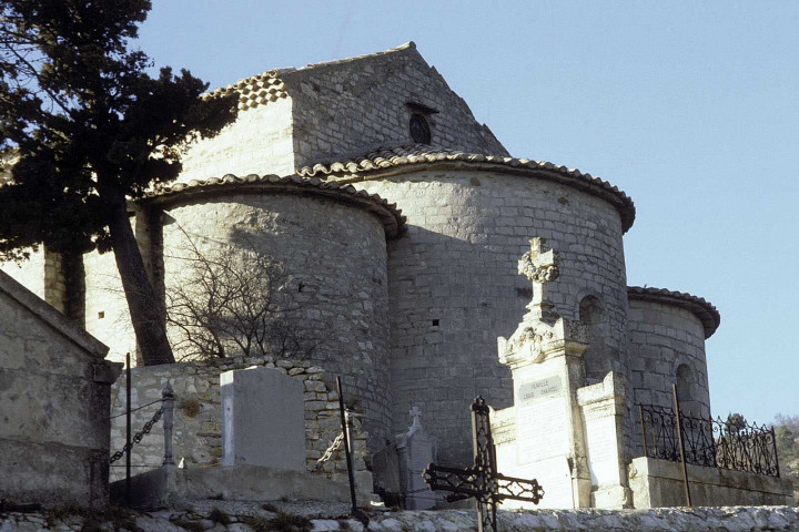 Pont-de-Barret.- Le chevet de l'église.