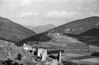 Roche-Saint-Secret-Béconne.- La tour d'Alençon et les abords.