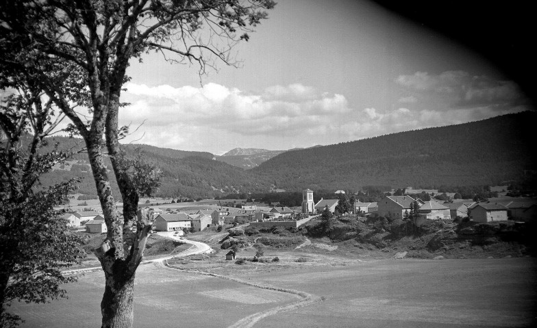 Vassieux-en-Vercors.- Vue générale du village.