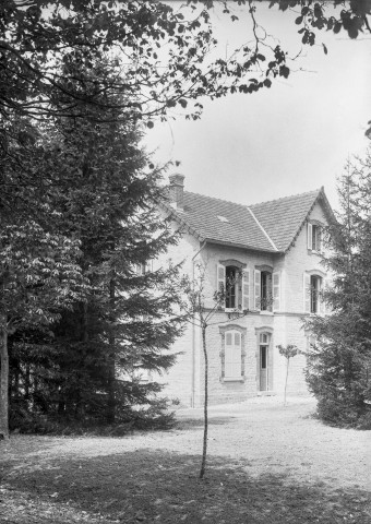 Jessains (Aube), usine de Beaulieu. - La maison du directeur.