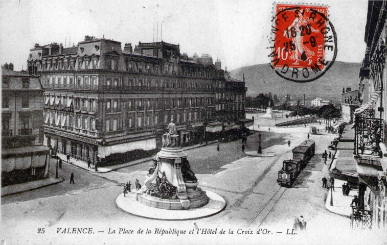 Place de la République.