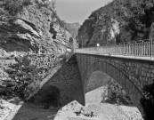 Saint-Benoît-en-Diois.- Les gorges de l'Escharis