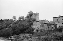 La Charce.- Le château et les abords.