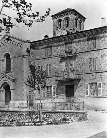 Jaillans.- L'église du village.