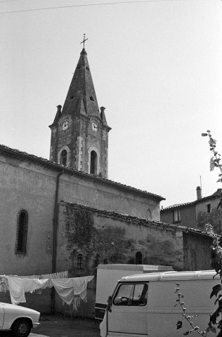 Mours-Saint-Eusèbe. - La façade sud de l'église Notre-Dame.