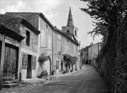 Grâne. - Rue Fossé.