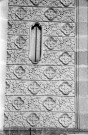 Mureils. - Détail de façade de l'église Saint-Jean.