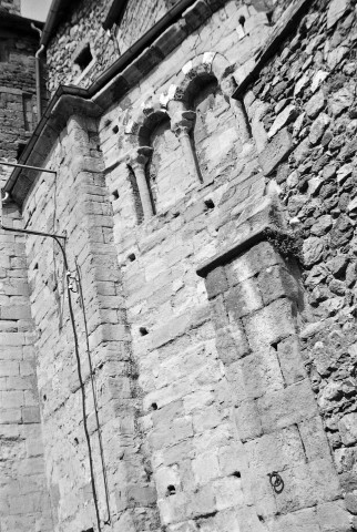 Saint-Vallier.- L'église Saint-Vallier était celle d'un prieuré de l'ordre de Saint-Augustin.