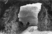 Le Vercors. - La route des Grands Goulets.