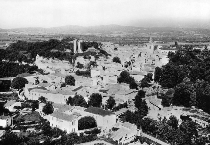 Grâne.- Vue aérienne du village.