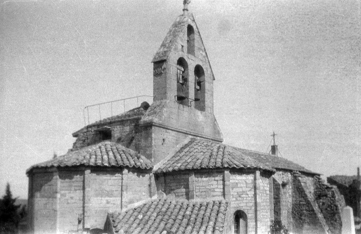 La Baume-de-Transit. - L'église Sainte-Croix et le cimetière.