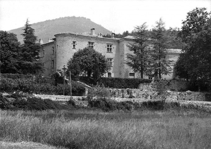 Montjoux. - Le château