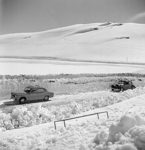 Bouvante.- Les champs de neige de Font d'Urle (alt. 1703 m.)