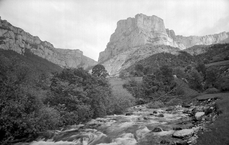 Treschenu-Creyers.- Le ruisseau Archianes.