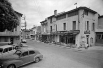 Chabeuil. - Commerces rue de l'Hôpital
