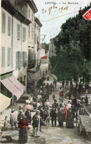 Jour de marché, place de l'Église.