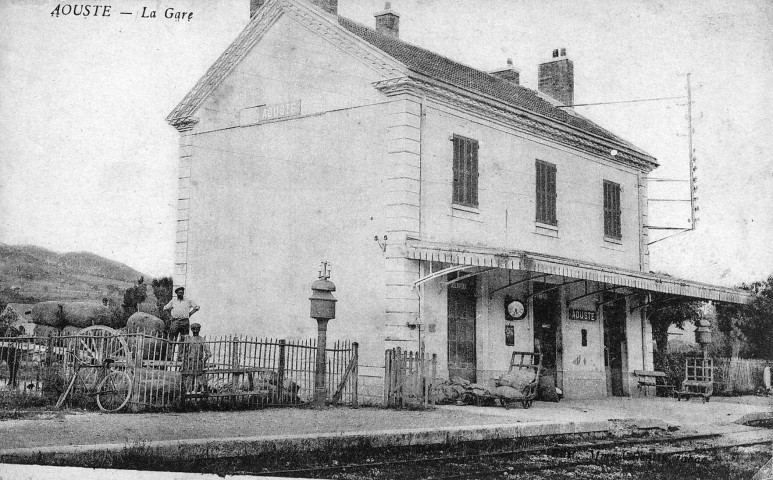 Aouste-sur-Sye. - La gare.