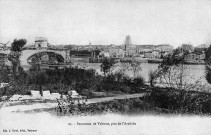 La construction du pont en pierre sur le Rhône, inauguré le 13 août 1905, vue depuis Granges (Ardèche).