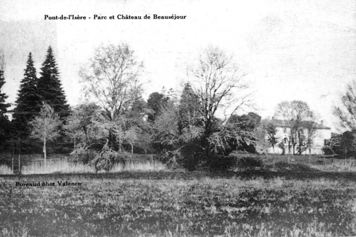 Le parc du château de Beauséjour.