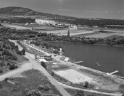 Montélimar. - Vue aérienne de la base de loisirs et du plan d'eau de Montmeillan.