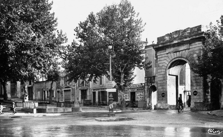 La porte Saint-Martin.