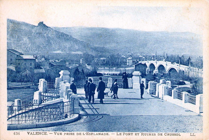 L'esplanade du Champ de Mars.