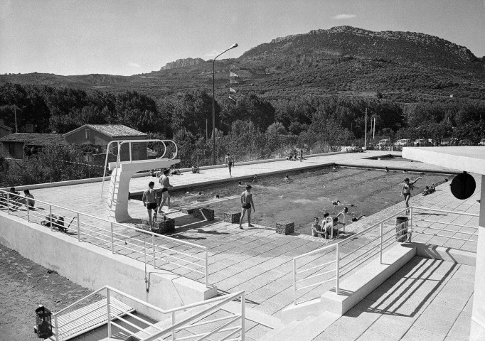 Buis-les-Baronnies. - La piscine