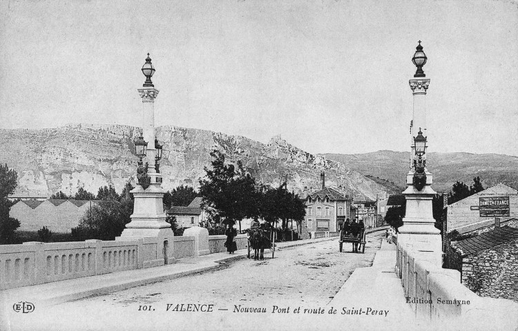 Valence.- Le pont en pierre sur le Rhône.