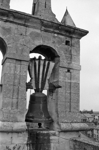 Bouchet. - L'église Notre-Dame, cloche du XVIIIe siècle.