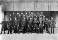 Valence. - Maréchaux-ferrant et vétérinaires, caserne Chareton.