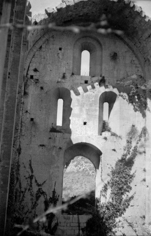 Aleyrac. - L'église Notre-Dame de l'ancien prieuré bénédictin.