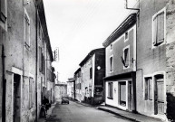 Puy-Saint-Martin.- Grande Rue.