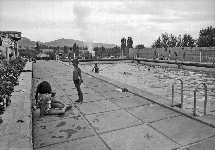 La Bégude-de-Mazenc. - La piscine.